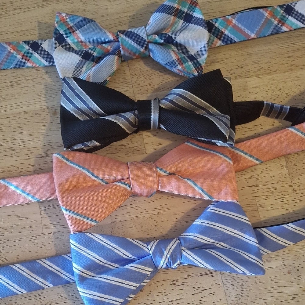 Chaps Multicolor Bow Tie Set - Black, Blue, Orange